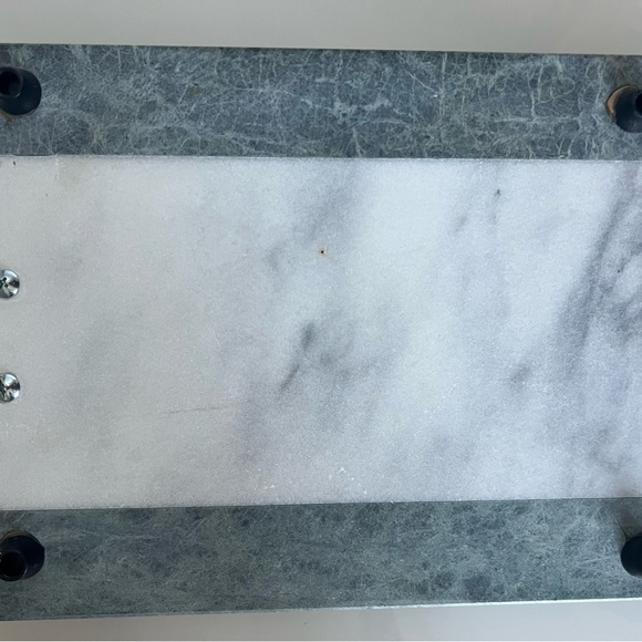 Vintage Arthur Court Marble Cheese Board & Cheese Knife 8-1/4” x 11-3/4” x 1-3/4 - Picture 6 of 7